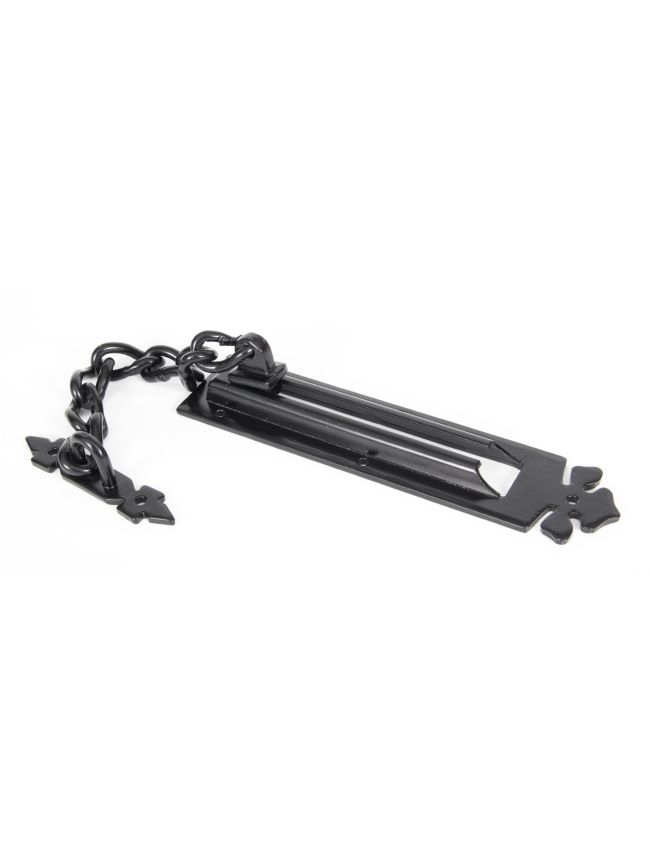 Black Door Chain