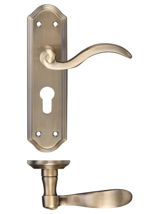 Zoo Hardware Winchester Lever Euro Lock (47.5mm c/c) Furniture 180 x 48mm - Brass