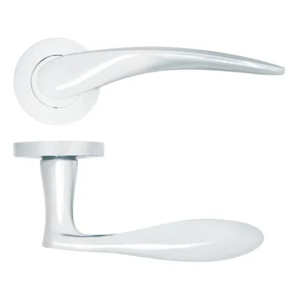 Zoo Hardware Merida lever on rose - Polished Chrome