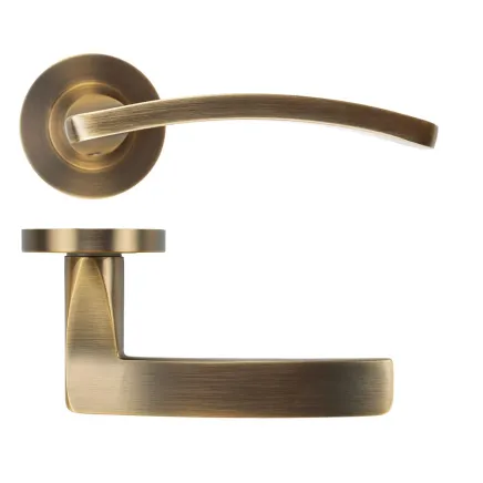 Zoo Hardware Toledo lever on rose - Antique Brass