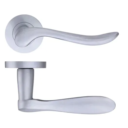 Zoo Hardware Lincoln lever on round rose - Satin Chrome
